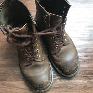 Dr. Martens Brown Boots US6